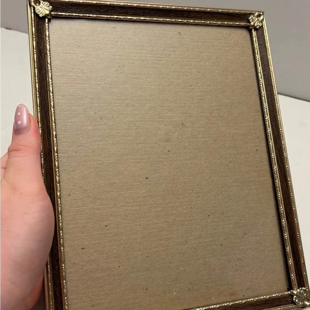 Vintage gold tone picture frame